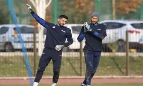 پیراهن حجازی بر تن دروازه‌بان‌های استقلال