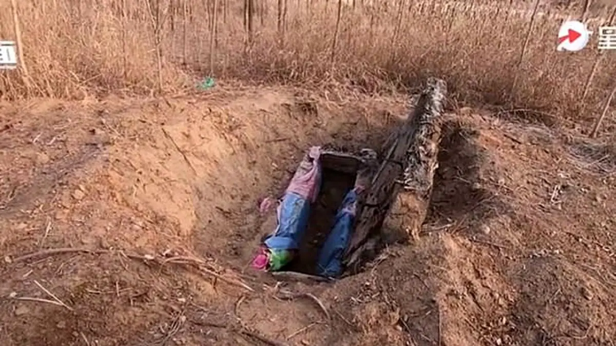 رسم عجیب ازدواج اشباح در چین!