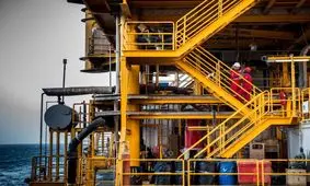 بیم و امید نفت در سال آینده/ فروش نفت ایران به حداکثر می‌رسد؟/ نگرانی‌ها از کارشکنی لحظه آخری بایدن