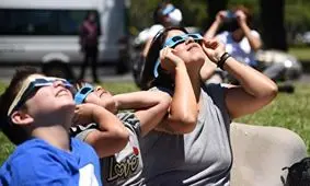 تماشای خورشیدگرفتگی کامل در آرژانتین و شیلی/ تصاویر‌