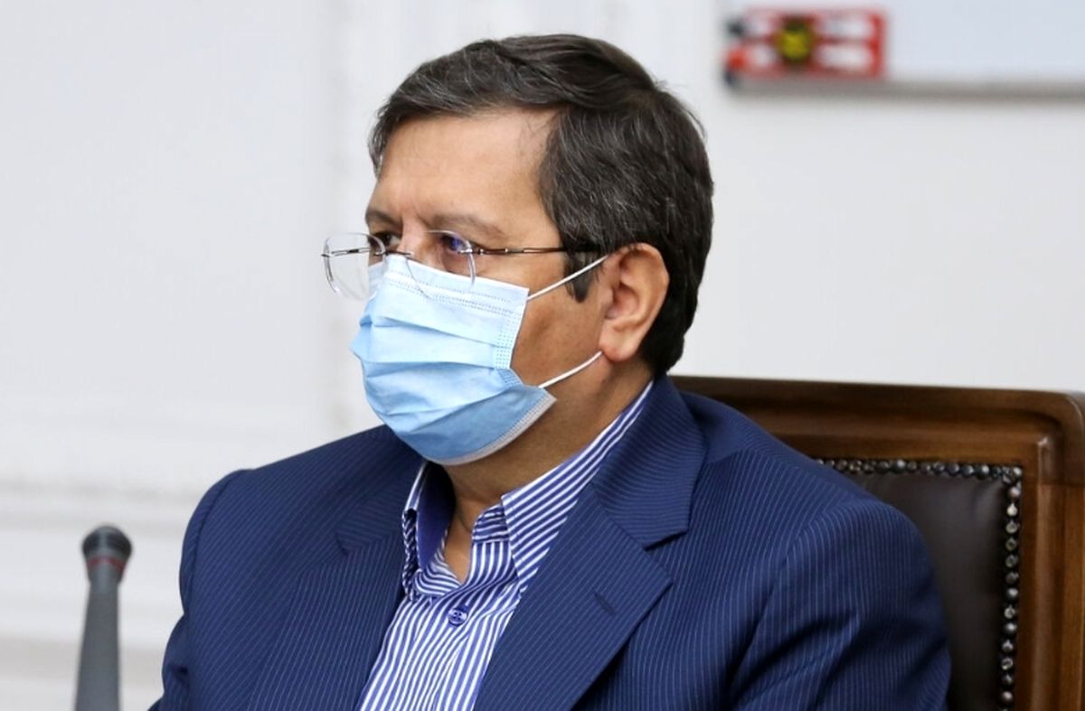 رئیس کل بانک مرکزی: بانکها برای انتقال پول واکسن کرونا مجوز اختصاصی از آمریکا میخواهند