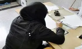 زن همسایه؛ سارق طلای پیرزن