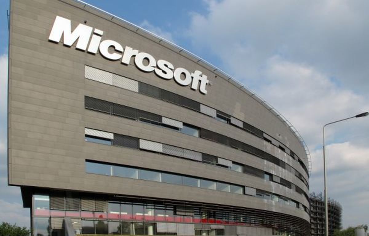 دستگیری دو مرد انگلیسی که قصد سرقت اطلاعات مایکروسافت را داشتند