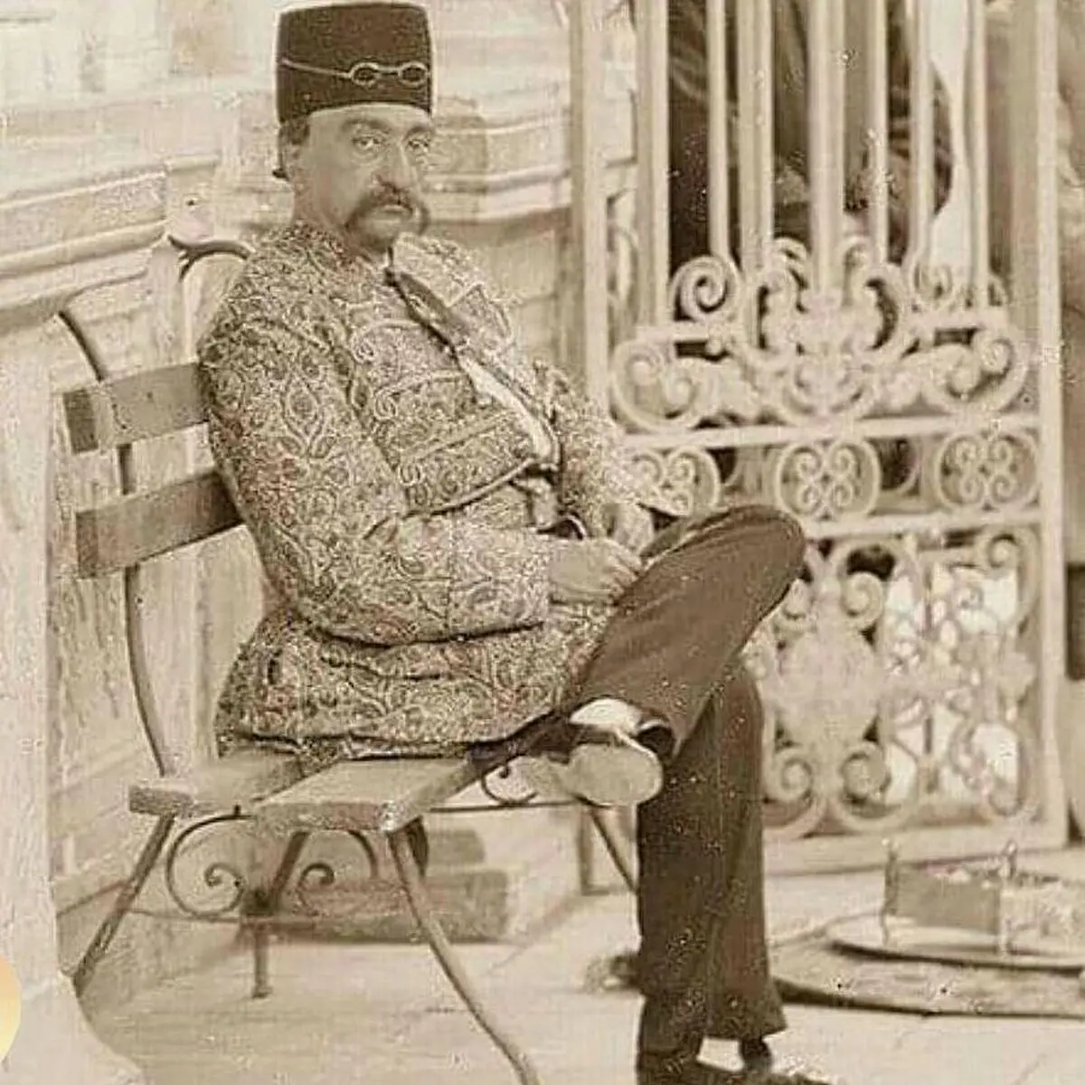 اول چله بزرگ است، اما هوا نمی‌بارد، ملایم می‌گذرد