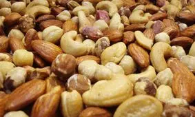 آجیل شب یلدا چند؟
