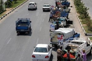 ممنوعیت بساط درحاشیه جاده های گلستان/ محل استقرار دستفروشان مشخص شد