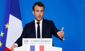 مکرون کرونا گرفت