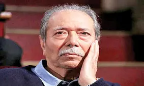 به هیچ فردی خرده نمی‌گیرم که چرا جلوی دوربین می رود/این حرفه شغل ماست و باید از آن ارتزاق نماییم