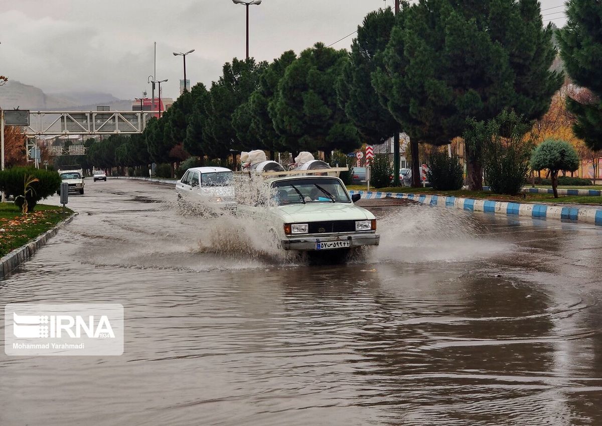 آبگرفتگی معابر اهواز تا ساعاتی دیگر برطرف میشود