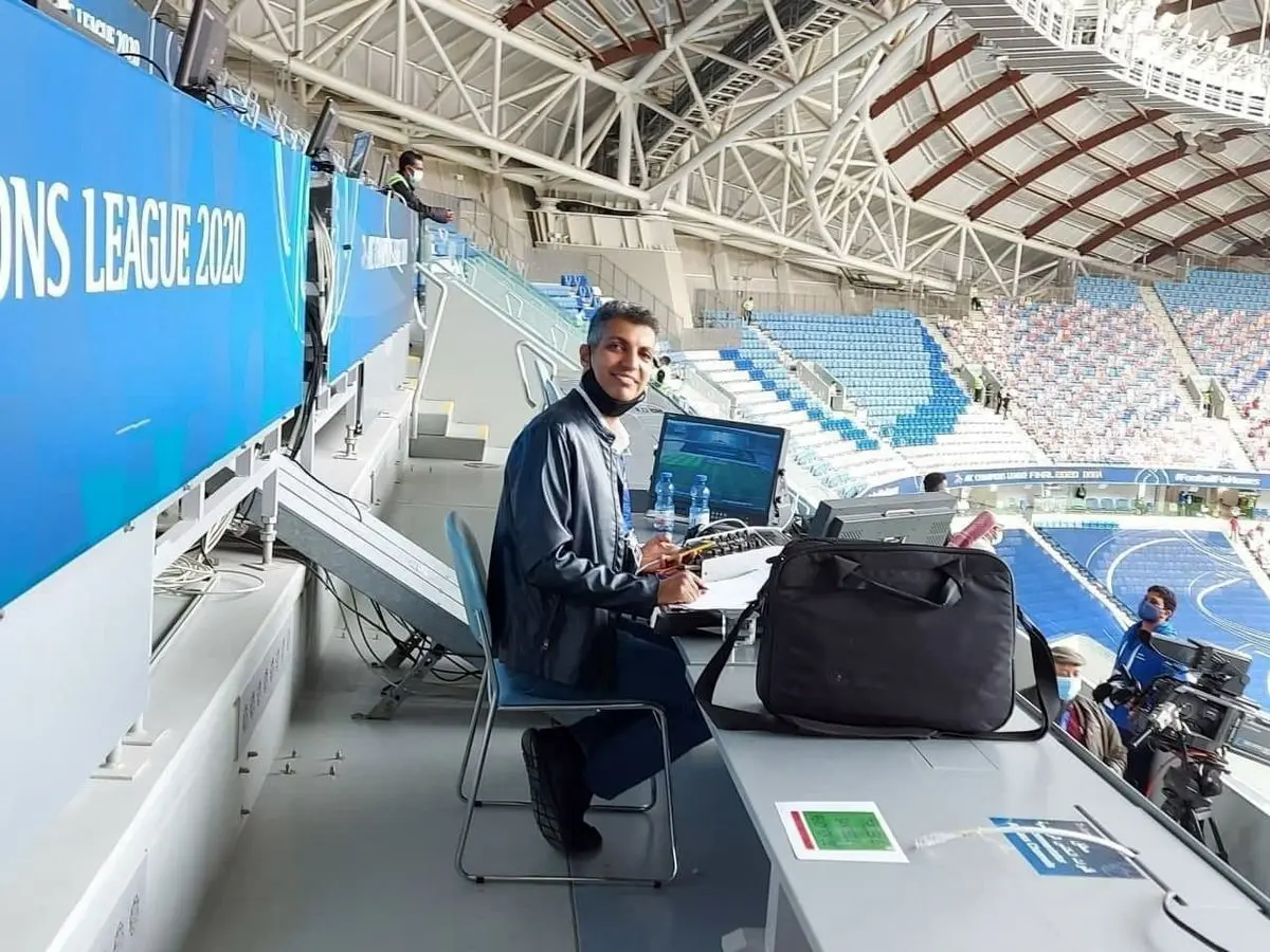 بغض عادل فردوسی پور در ابتدای بازی پرسپولیس/ ویدئو