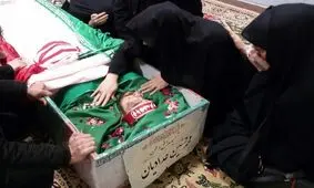مادر شهید حدادیان خطاب به پدر روح‌الله زم: نباید از خجالت سر بلند کنید!/ اعلام برائت‌نکردن از پسرتان یعنی تأیید جنایات او