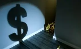 دلار عقب نشینی کرد