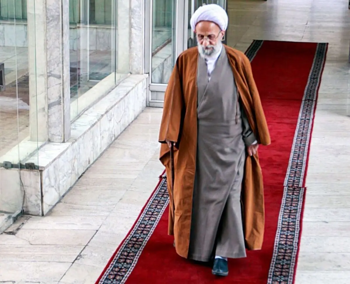 آیت الله مصباح یزدی درگذشت / چهره‌ای که شهره به حمایت از احمدی‌نژاد بود اما منتقد او شد