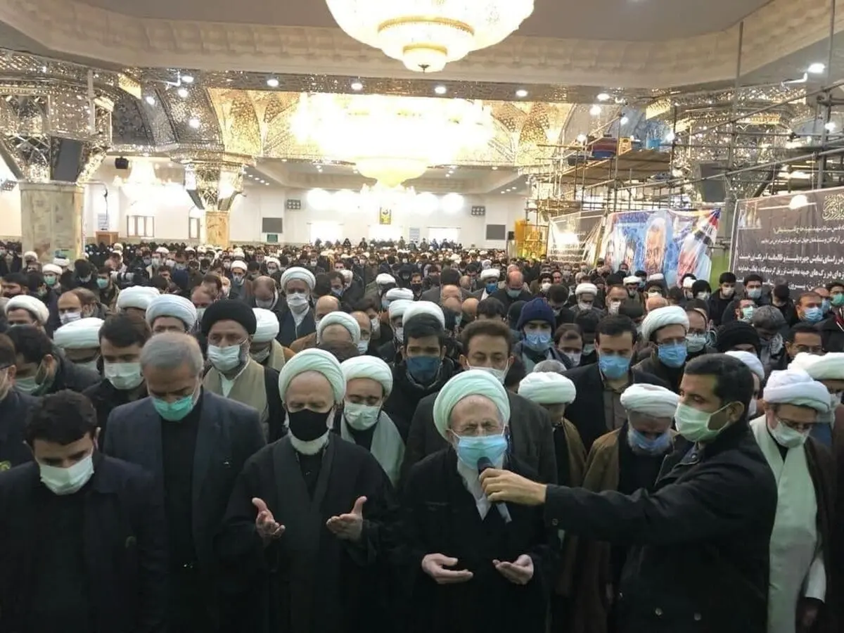 نماز ری شهری بر پیکر مصباح‌یزدی/ ویدئو