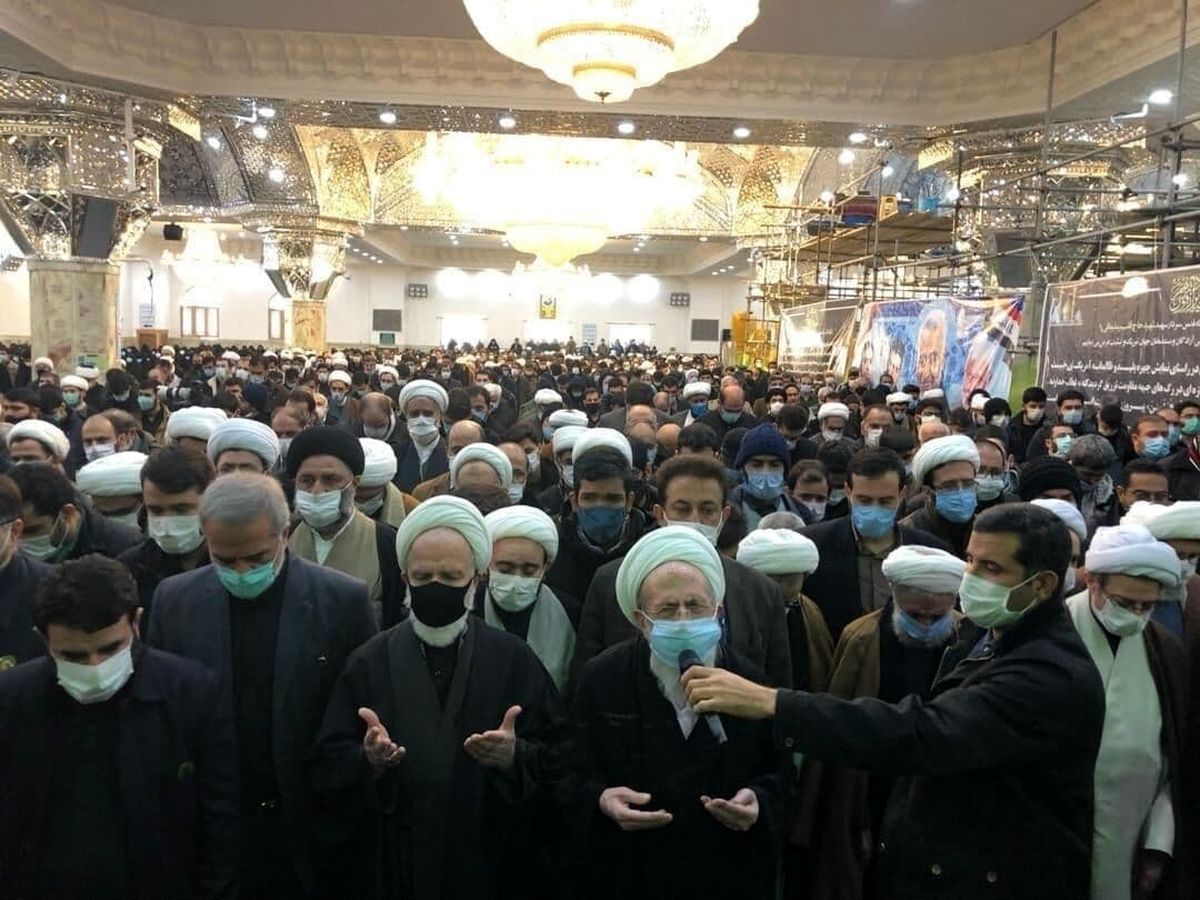 نماز ری شهری بر پیکر مصباحیزدی/ ویدئو
