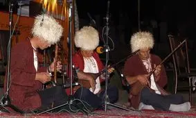 خواننده ایرانی، درخواست ترکمنستان برای مهاجرت به آن کشور را رد کرد