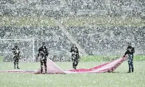 شب برفی و زیبای لیگ جزیره/ عکس