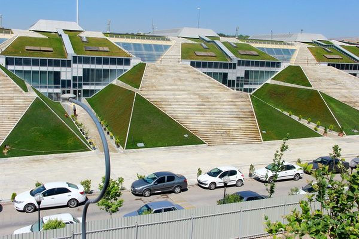 باغ کتاب قرار نیست یک نمایشگاه دائمی یا فصلی باشد/منافع همه هم صنفیهای ما باید حفظ شود