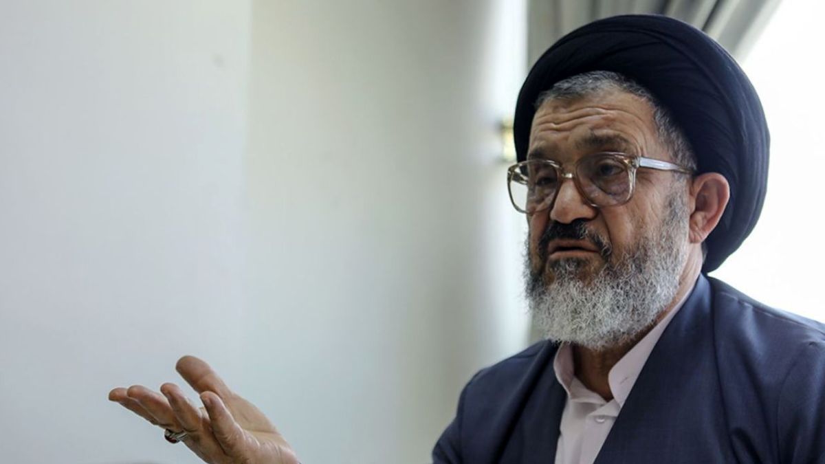 الان که درگیر جنگ نیستیم، نسبت به حضور نظامیان در عرصههای سیاسی تجدیدنظر کنیم