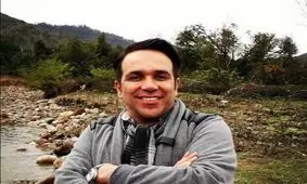 شوخی امیر کربلایی‌زاده با دست و پا شکسته انگلیسی حرف زدن بعضی‌ها/ «any where, any time»/ ویدئو