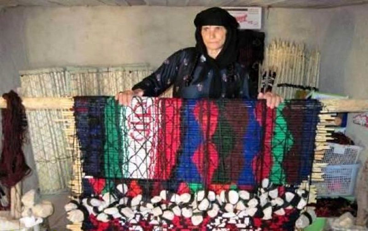 ارزش تولیدات صنایع دستی عشایر استان سمنان ۳۲.۶ میلیارد ریال است