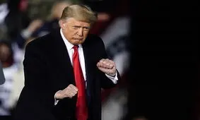 اولین رقص پدرانه دونالد ترامپ بعد از ماه‌ها و گاف جدید با آهنگ جنجالی/ ویدئو