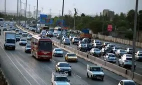 ترافیک در خروجی‌های مشهد پُرحجم است