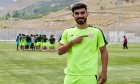 با رضا شکاری قرارداد امضا نکنید