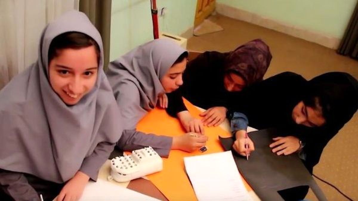 تیم روباتیک افغانستان از حضور در مسابقات رباتیک دبیرستان‌ها محروم شد