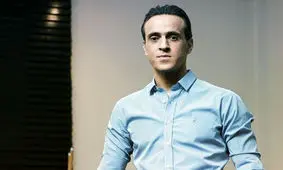 ثبت نام علی کریمی برای انتخابات فدراسیون فوتبال؛ مهدوی‌کیا نایب رئیس جادوگر