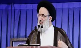 امام جمعه کرج: از امروز هیچ مسئولی راجع به خرید واکسن از آمریکا، انگلیس و فرانسه حرفی نزند