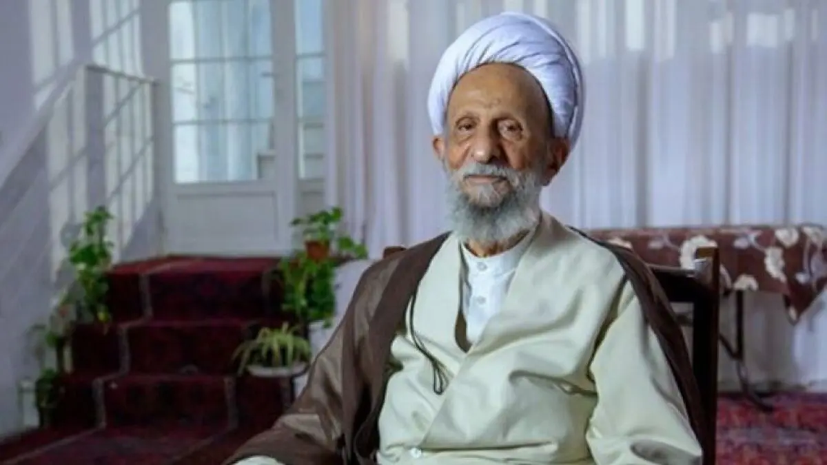 کسانی که آیت الله مصباح را تئوریسین خشونت خواندند، عاملان قتلهای زنجیره ای بودند