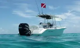 اولین قایق غواصی، تفریحی و گردشگری کشور در کیش ساخته شد