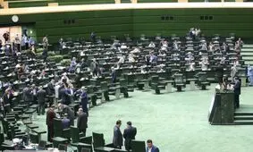 داوطلبان ریاست جمهوری برنامه خود را به شورای نگهبان ارائه می‌دهند