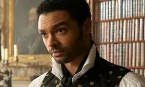 واکنش بازیگر "بریجرتون" به شایعه جیمز باند شدن