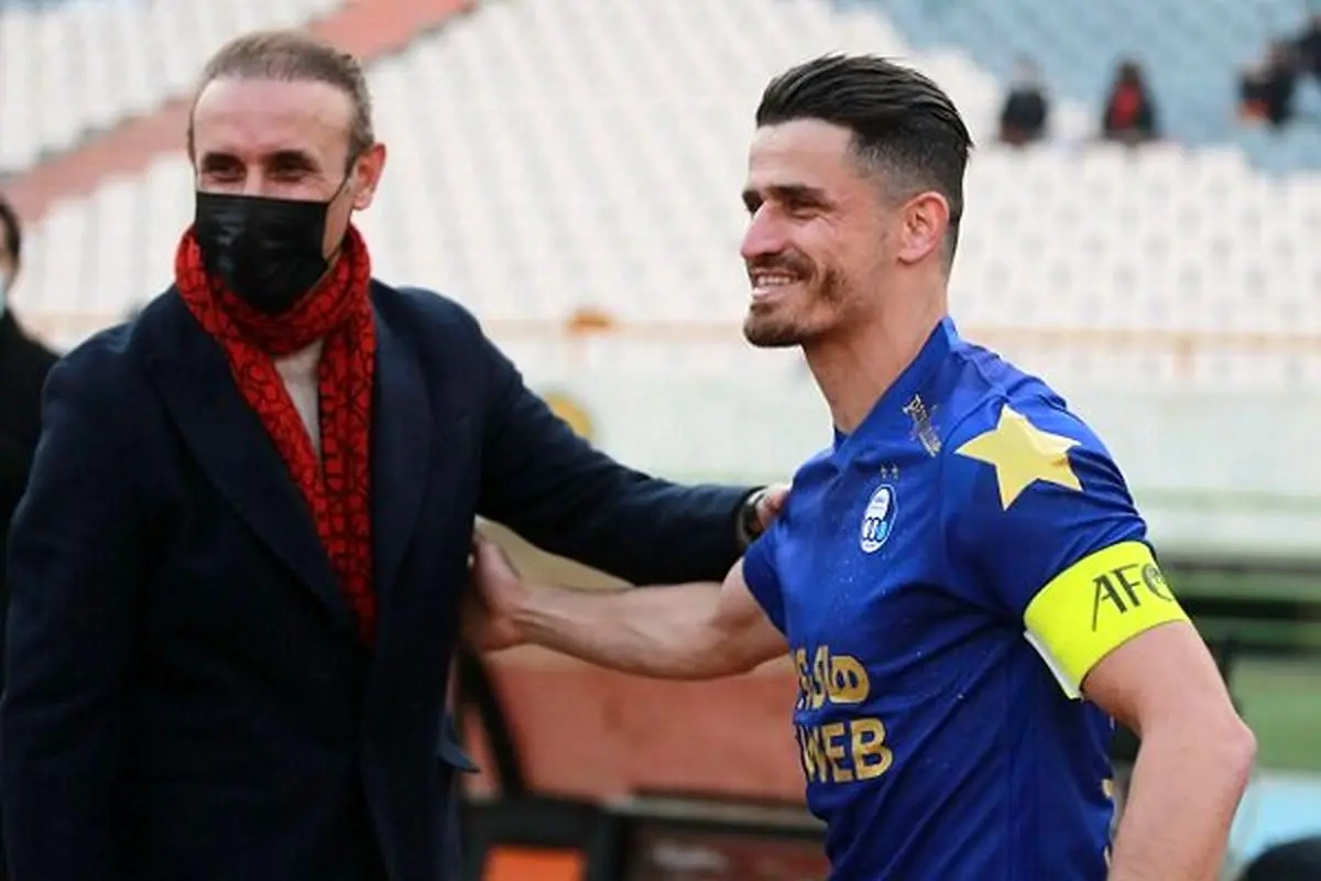 باید با اختلاف استقلال را می‌بردیم/ از موقعیت‌ها استفاده نکردیم