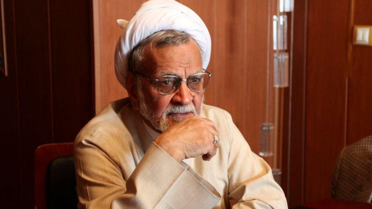 از انقلاب تا انقلابیگری، سیاست از اجتهاد تا تقلید/ در امور سیاسی، تقلید بر من حرام است