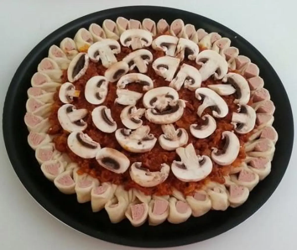 طرز تهیه پیتزای لقمه‌ای به شکل گل