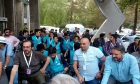 هنرمندان در اصفهان دوچرخه سواری کردند