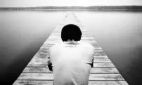 چگونه از اندوه فاصله بگیریم؟