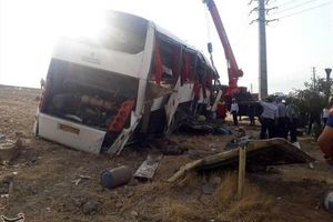واژگونی اتوبوس در سرخه استان سمنان؛ ۳ نفر مصدوم شدند