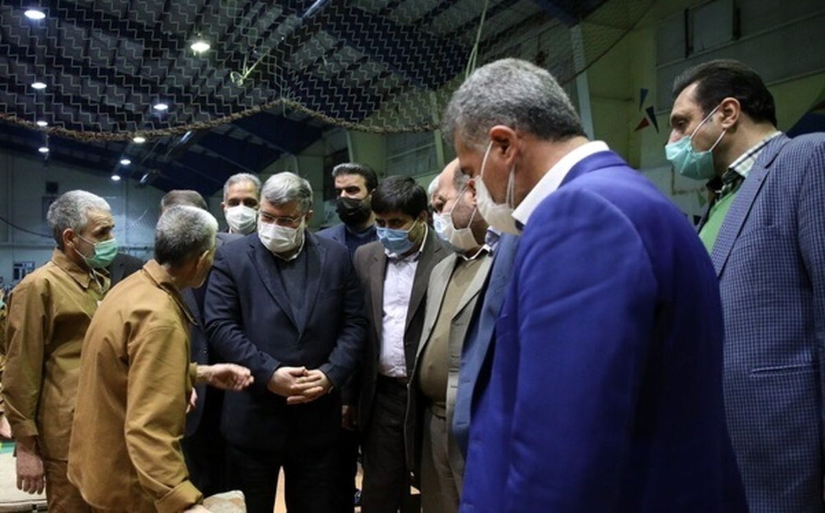 بازدید استاندار خراسان رضوی از گرمخانه های مشهد/ گفتوگو با ساکنان گرمخانه در فضایی صمیمانه