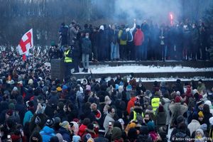 تظاهرات گسترده در روسیه علیه پوتین با بیش از ۲۵۰۰ نفر بازداشتی/ نخستین چالش جدی دولت بایدن با روسیه