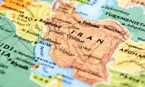 روزنامه کیهان: با کشور‌های حوزه خلیج فارس دوست شویم