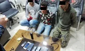 دستگیری 5 مرد و 3 زن زورگیر در مشهد