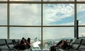 مسافری که ۳ ماه در سالن فرودگاه زندگی می‌کرد!