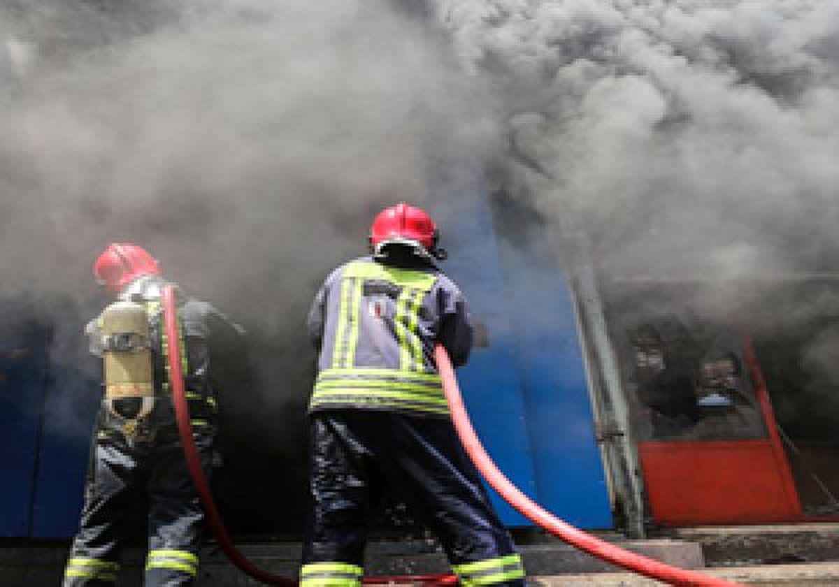 آتش‌سوزی در نیروگاه تبریز/تلاش برای مهار آتش ادامه دارد