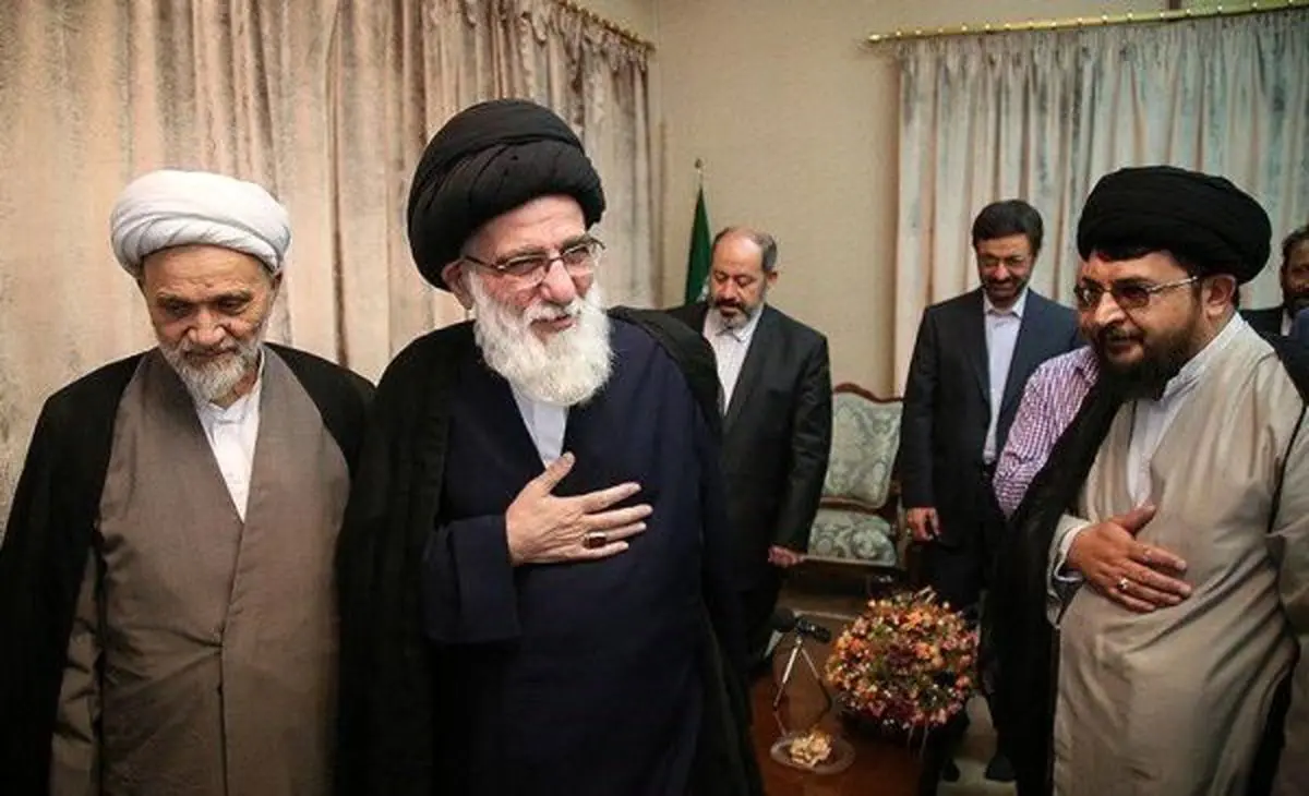 آیت الله شاهرودی در یک قدمی کرسی ریاست مجمع تشخیص مصلحت نظام/ آیت‌الله هاشمی شاهرودی صبح امروز به محل کار بازگشت