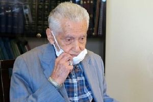 دیدار با نویسنده و مترجم سرشناس ایرانی در آستانه ۱۰۰ سالگی