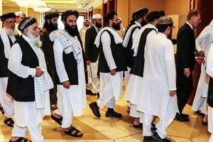 انتقاد روزنامه جمهوری اسلامی از حضور مقامات طالبان در تهران/ تروریسم خوب هم داریم؟